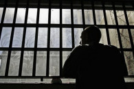 В Молдове мужчину посадили на два года за лжедонос