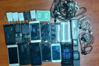 «Тайник» с мобильными телефонами нашли в тюрьме в Криково