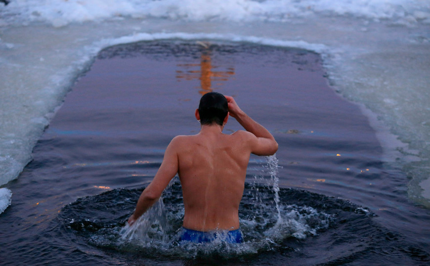 Как сходить на Крещенские купания и не заболеть – рекомендации гагаузских спасателей
