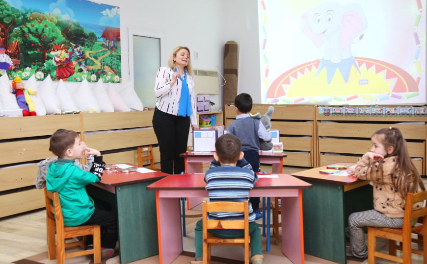 В Гагаузии выбирают лучшего воспитателя: первая конкурсантка дала открытый урок