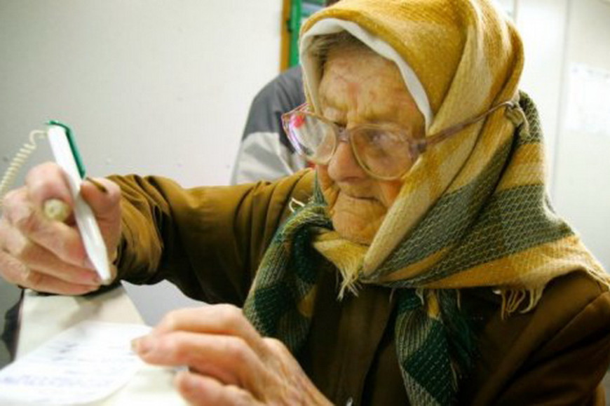 "Удар по пенсионерам": опрос показал мнение молдаван о низкой индексации пенсий