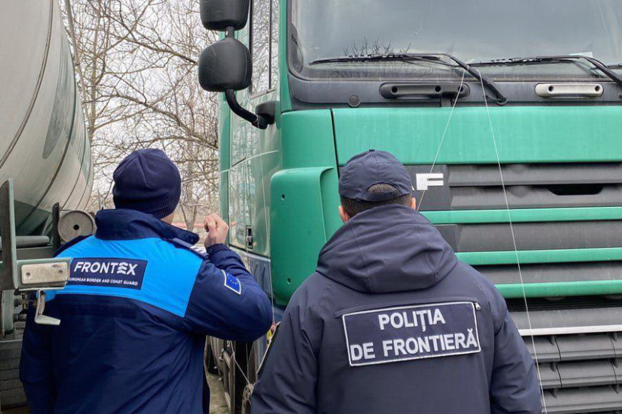 Два фальшивых документа изъяли на границе в соседнем с Гагаузией районе