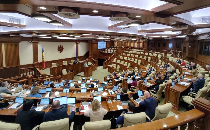 Какие партии пройдут в парламент? Что показал новый опрос