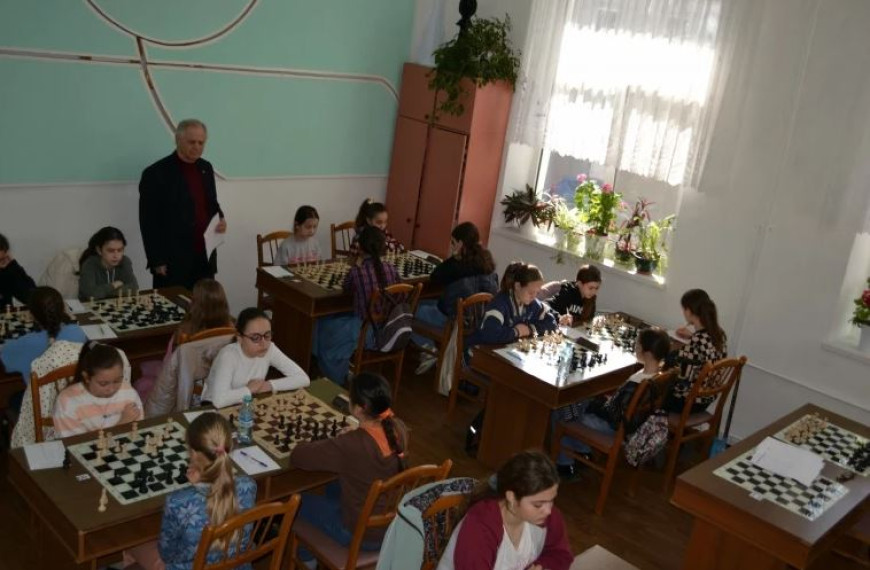 Национальный чемпионат по шахматам: спортсмен из Комрата прошел первый тур