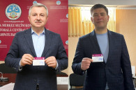 Два кандидата в башканы Гагаузии получили удостоверения
