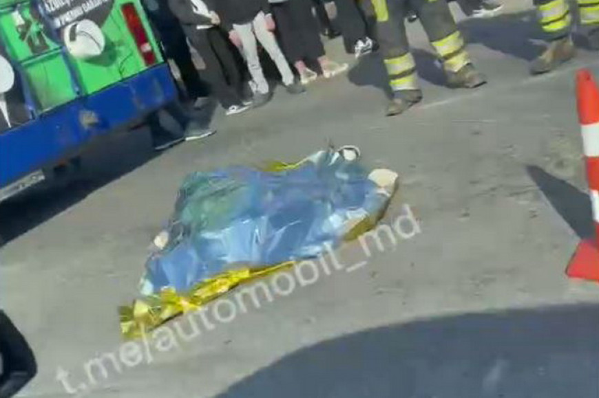 В Кишиневе водитель троллейбуса насмерть сбил несовершеннолетнюю девочку