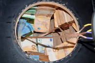 Полиция задержала украинцев, которые незаконно ввезли в Молдову 440 тысяч евро