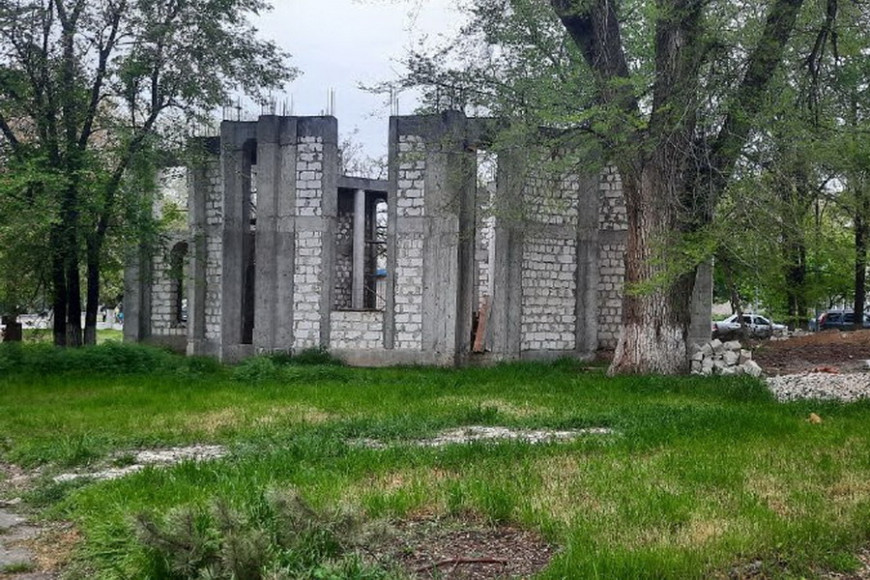 В Чадыр-Лунге строят храм - на каком этапе работы