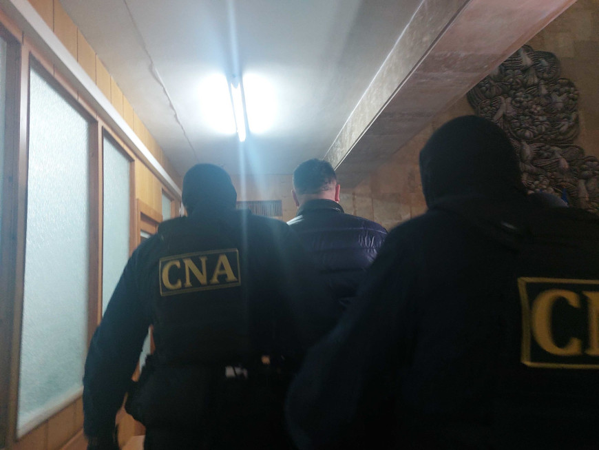 День тишины в Гагаузии: новые обыски проходят у активистов партии "Шор"