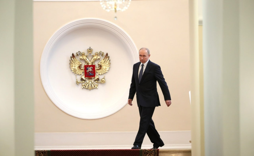 Путин упростил выдачу гражданства иностранцам за военный контракт