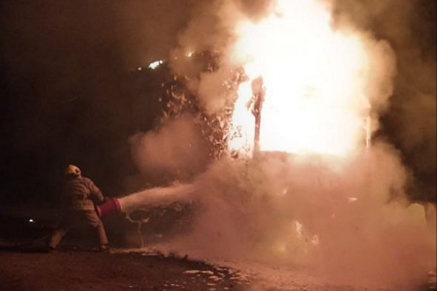В Вулканештах подожгли два грузовых автомобиля – как это случилось