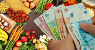 Мясо и овощи могут подорожать: КЧС сократила число социально значимых продуктов