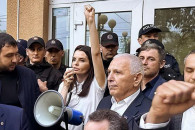 "КоммерсантЪ": выборы башкана превратились в "проблему наднационального масштаба"