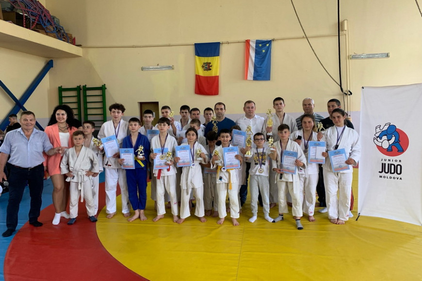 Открытый чемпионат Гагаузии по дзюдо собрал более сотни юных спортсменов со всей Молдовы