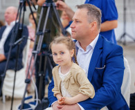 «Сила матери сильнее законов природы». Ирина Влах вручила медали многодетным семьям Гагаузии