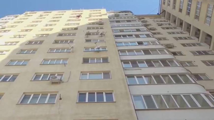 Трагедия в Кишиневе: ребенок выпал из окна восьмого этажа