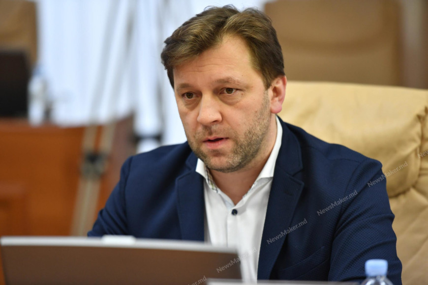 «Эти 4 года я получал самую низкую зарплату в своей жизни». Алайба о повышении зарплат министрам