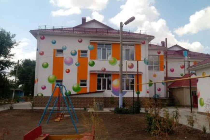 В детском саду Бешалмы устанавливают солнечные панели. Учреждение продолжает работать