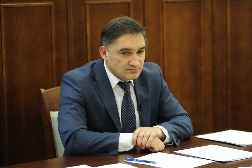Суд обязал Александра Стояногло выплатить 1 лей бывшему прокурору