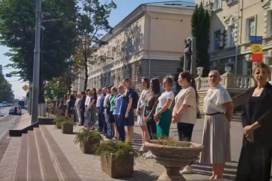 Сотрудники МВД почтили память своего коллеги, погибшего при исполнении служебных обязанностей