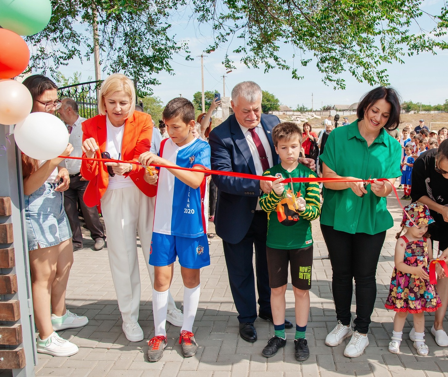В Вулканештах открыли новую площадку для мини-футбола