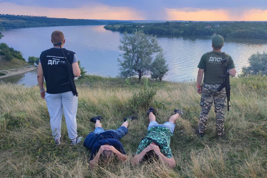 На матрасе – в Молдову. Украинские граждане задержаны за попытку бежать из страны