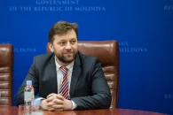 "Мы не пришли за деньгами". Министр экономики получил первую повышенную зарплату в 39 тысяч леев