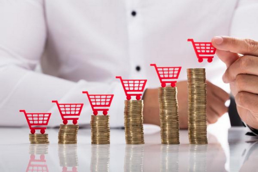 Инфляция снижается, а цены растут. Эксперт объяснил почему мы её не чувствуем