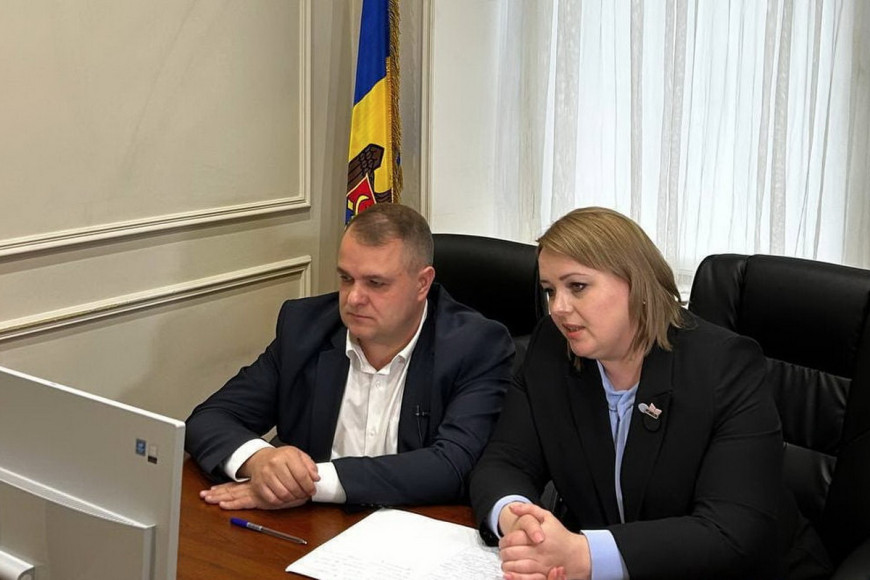 Зарплата в 5 тысяч долларов и вербовка политика: на 72 часа задержаны два депутата парламента