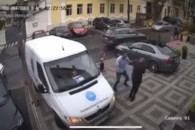 Лидер партии "Демократия дома" избил охранника отеля из-за парковки