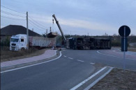 ДТП в Вулканештах: перевернулся грузовик