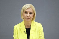 "Убедить общество, что чёрное - это белое у них не получится". Ирина Влах о "пикирующем" рейтинге Санду