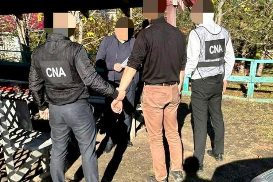 Вблизи Гагаузии. Руководство Леовского лесничества поймали на взятке