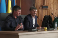 "Пора заканчивать коалиции и группировки": в Комрате избрали главу мунсовета