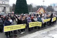 "Не трогайте то, что вы не строили": в Молдове врачи вышли на протест