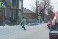 Снегопад в Комрате: коммунальщики "откапывают" город из сугробов