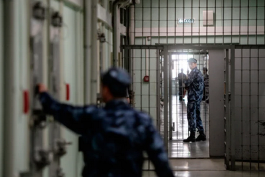 Сведение счетов между работниками тюрьмы в Липканах: дошло до поножовщины