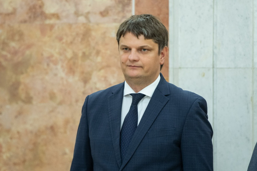 Расследование: Спыну купил намного больше дорогого газа, чем разрешило правительство Молдовы