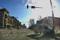 ДТП с участием "скорой" в Кишиневе попало  на видео