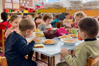 Чем кормят малышей в детсадах Комрата и соответствует ли это заявленному меню?