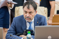 Экс-министр обороны: "Гуцул могут отстранить от власти; в Гагаузии будут перевыборы башкана"