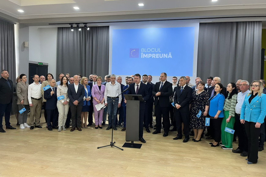 Мы "вместе": четыре партии создали в Молдове проевропейский блок