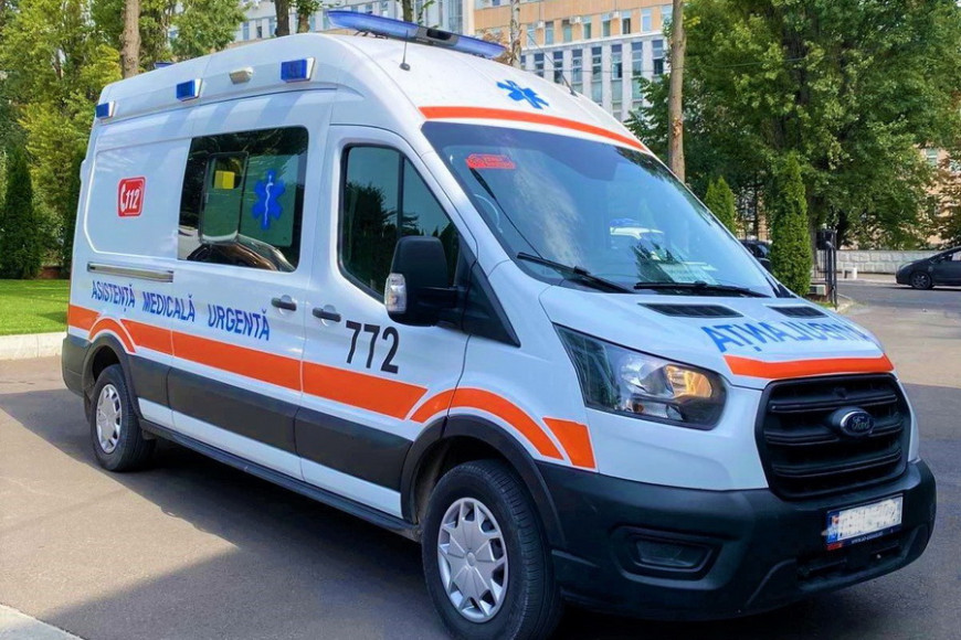 Шокирующий случай в Молдове: бригаду "скорой" заперли в доме и угрожали