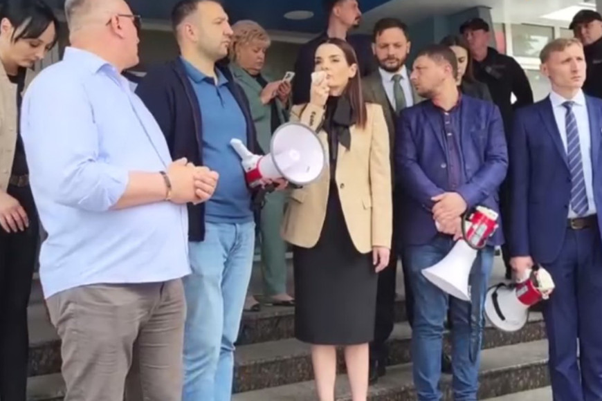 "Судят не Евгению Гуцул, а Гагаузию". Уголовное дело против башкана рассматривают магистраты