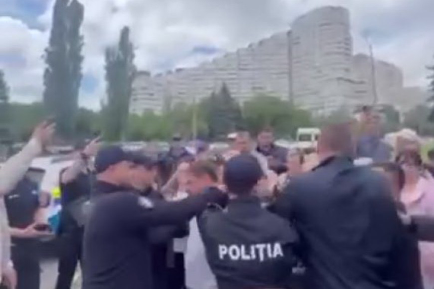 На антивоенной акции протеста в Кишиневе задержали двух жителей Гагаузии: что говорят в полиции