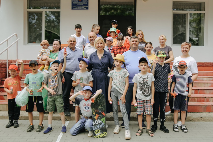 "Дарить улыбки детям": Ирина Влах рассказала о поездке в Бендеры