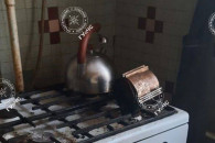 В Бендерах мужчина чуть не угорел, пытаясь добыть медь на газовой плите