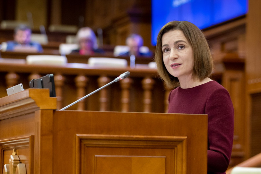 "Не заслуживает еще один мандат президента". У кого из оппозиции наибольшие шансы сместить Санду – опрос