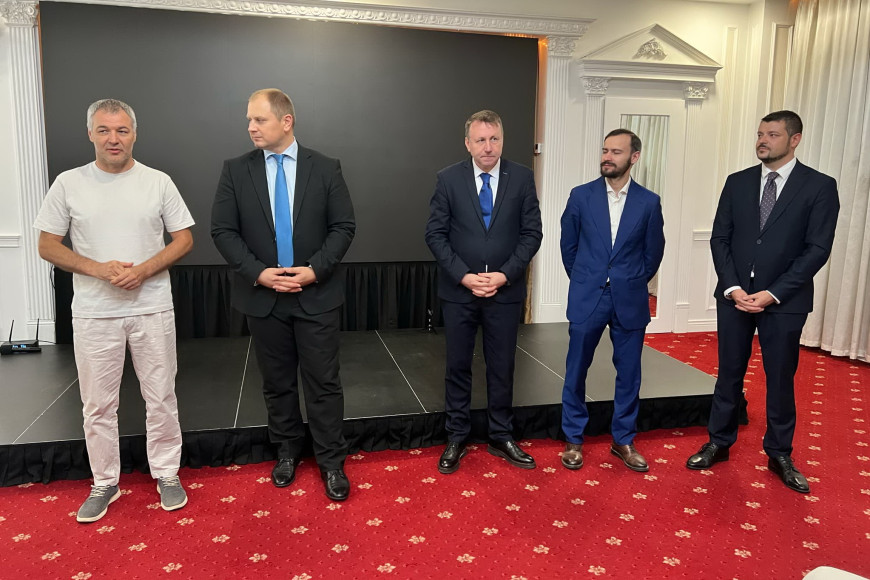 Одним кандидатом больше. Блок "Вместе" выдвинул Цыку в президенты