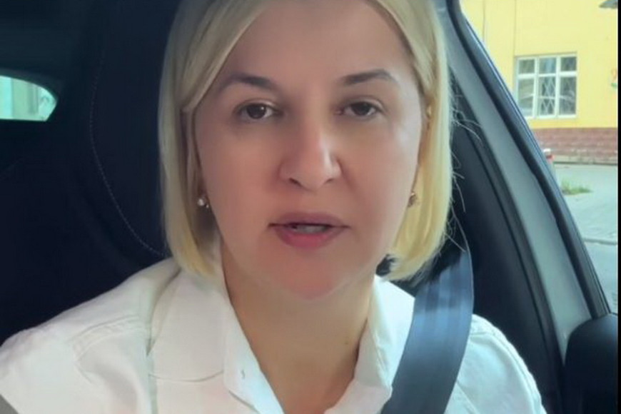 "Может тогда у вас ёкнет сердце". Ирина Влах предложила Санду вместе проехать по стране и увидеть пустые села